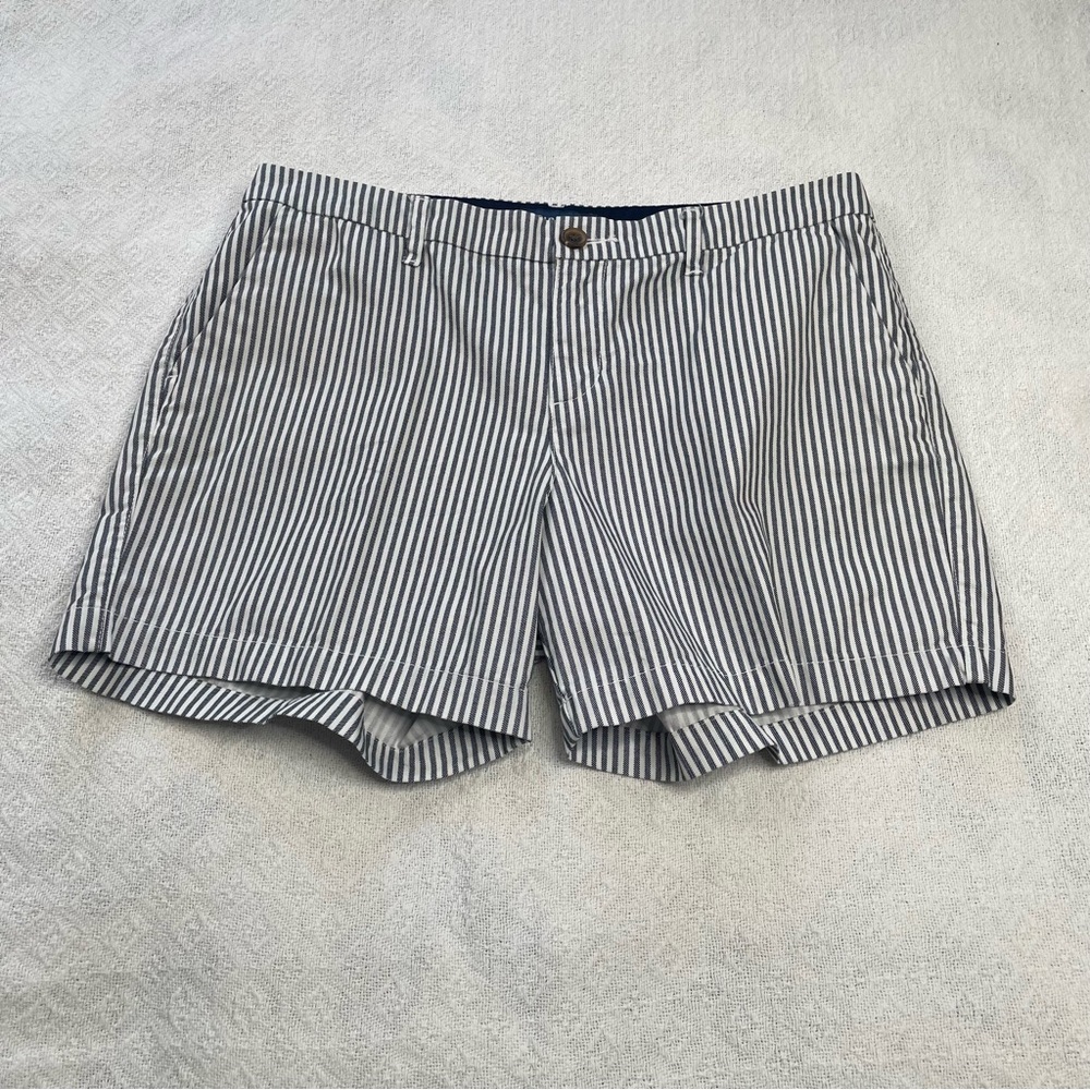 Old Navy Women's Navy and White Striped Shorts‎ Sz 10 ~ Summertime